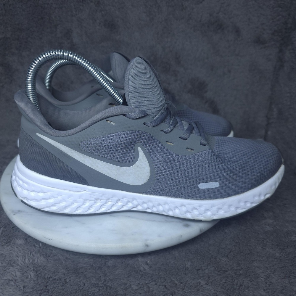 Nike Revolution 5 Shoes Womens Size 9.5 Gray Mesh Running Sneakers BQ3207-005